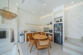 Tropical Mediterranean Villas in Canggu