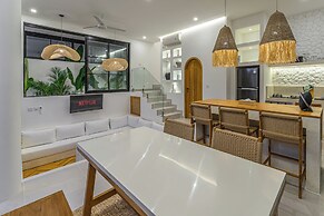 Tropical Mediterranean Villas in Canggu