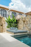 Tropical Mediterranean Villas in Canggu