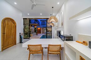 Tropical Mediterranean Villas in Canggu