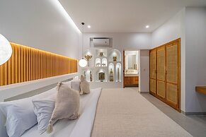 Tropical Mediterranean Villas in Canggu