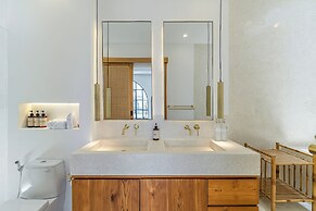 Tropical Mediterranean Villas in Canggu