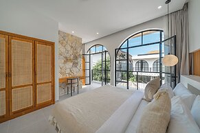 Tropical Mediterranean Villas in Canggu