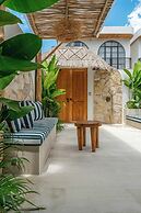 Tropical Mediterranean Villas in Canggu