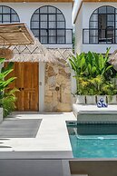 Tropical Mediterranean Villas in Canggu