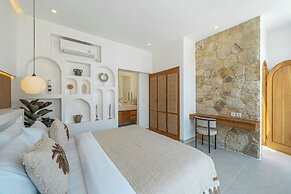 Tropical Mediterranean Villas in Canggu