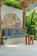 Tropical Mediterranean Villas in Canggu