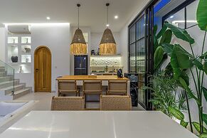 Tropical Mediterranean Villas in Canggu