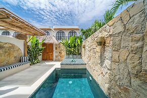 Tropical Mediterranean Villas in Canggu