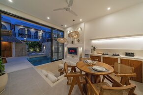 Tropical Mediterranean Villas in Canggu