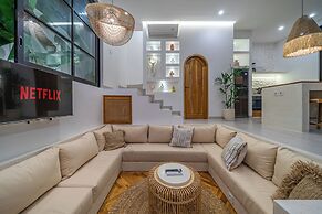 Tropical Mediterranean Villas in Canggu