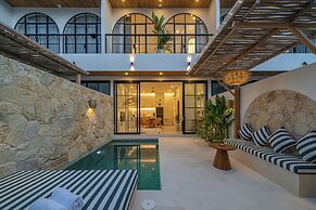 Tropical Mediterranean Villas in Canggu