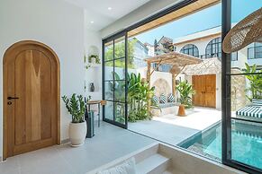 Tropical Mediterranean Villas in Canggu