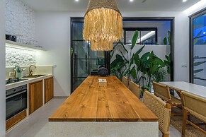 Tropical Mediterranean Villas in Canggu