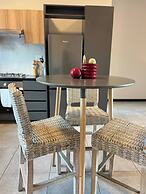 Amazing 2BR 2bath With River View in Waterfall