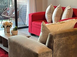Amazing 2BR 2bath With River View in Waterfall