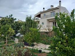 Pavlos Loft Apartment - Leontari Garden Escape
