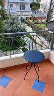 Pavlos Loft Apartment - Leontari Garden Escape