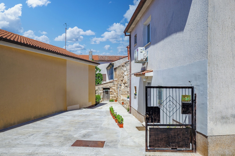 Casa Valdebek