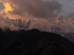 Saraaya Glamps, Dharamshala