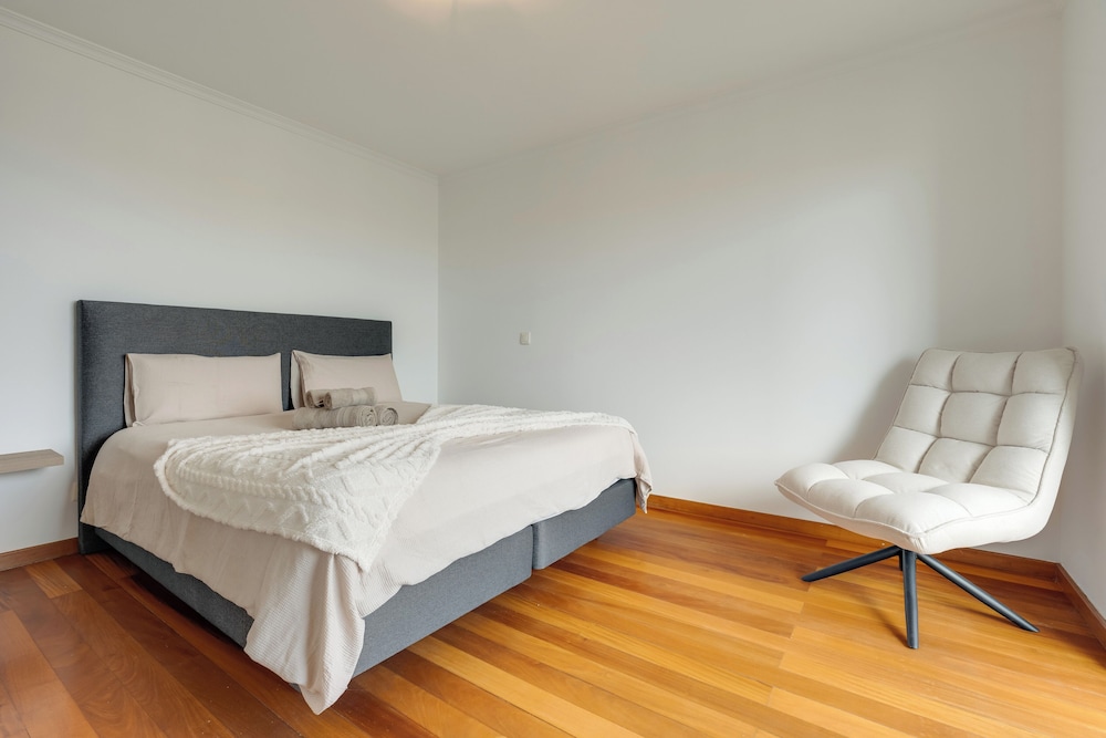 Sun Flower Apartment
