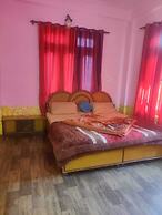 Suraj Guest House And Cafe