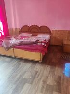 Suraj Guest House And Cafe