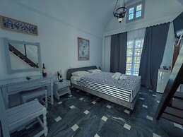 Tritonas Rooms