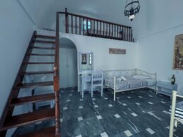 Tritonas Rooms