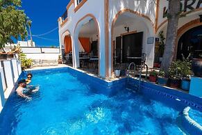 Tritonas Rooms