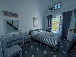 Tritonas Rooms
