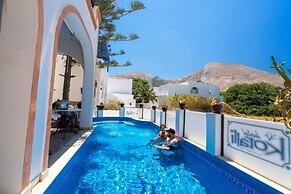 Tritonas Rooms