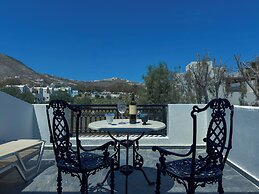Tritonas Rooms