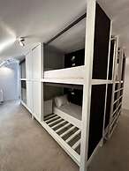 Hostel 16 Oia