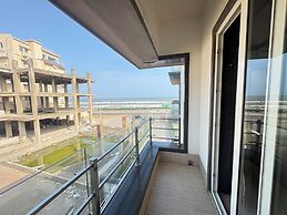Golden Rivera near Sea Beach