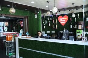 Green valley Hotel & Restaurant