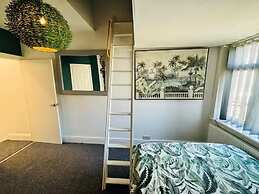 Blackpool Bliss Spacious 4 Bedroom House