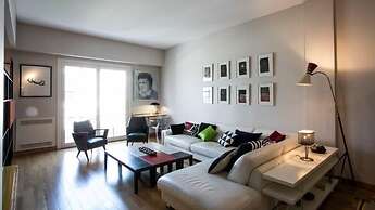 El Jacaranda Large 3 BR With Balcony in Recoleta