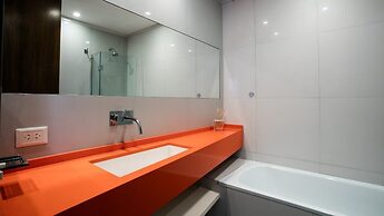 El Jacaranda Large 3 BR With Balcony in Recoleta
