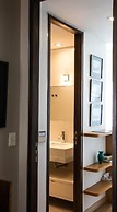 El Jacaranda Large 3 BR With Balcony in Recoleta