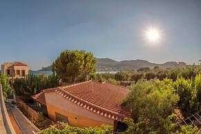 Seaside Plitra Paradiso - Steps From the Beach