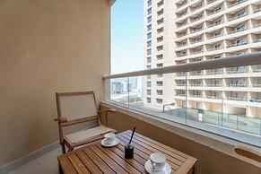 Gala Guests - Lakeside Tower Living