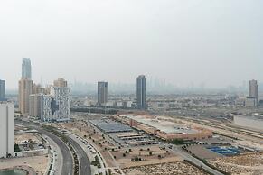 Gala Guests - Lakeside Tower Living
