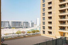 Gala Guests - Lakeside Tower Living