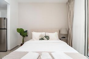 Gala Guests - Lakeside Tower Living