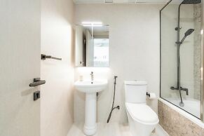 Gala Guests - Lakeside Tower Living