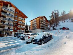 Apartment Near the Village Centre