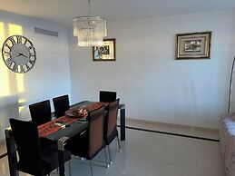 Luxury Apartment, Near Beach&golf