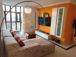 Luxury Apartment, Near Beach&golf