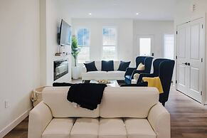Brown Family Vacation Home - 4 Bedrooms- 3 Baths